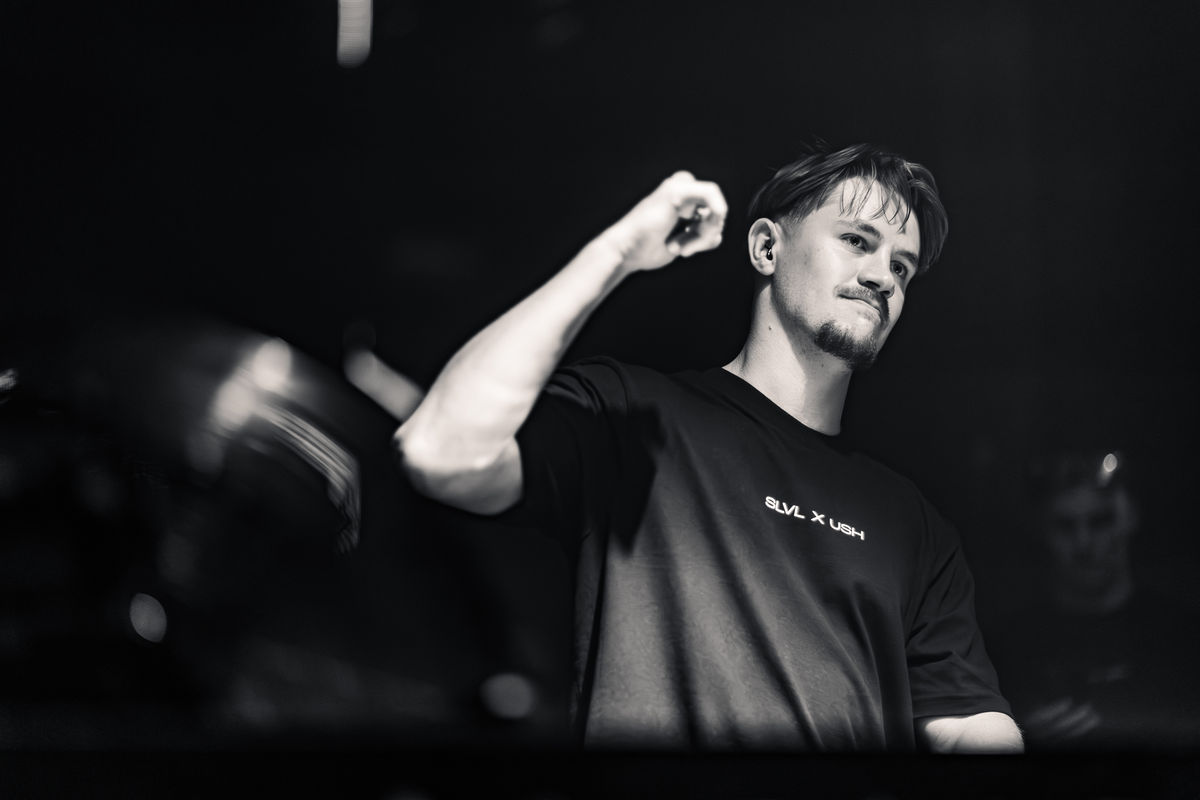 Loading... just a sec